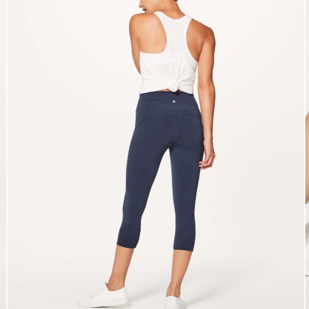 Lululemon In Movement Crop Leggings Woman’s Size 10 Navy Blue Color